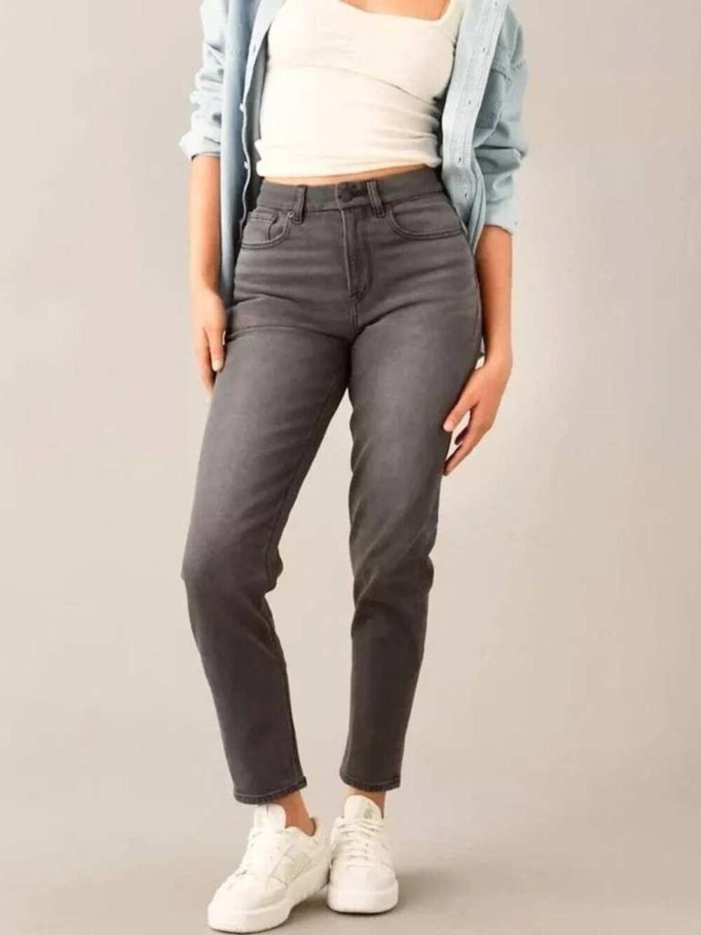American Eagle Women's High Rise Curvy Mom Jeans Black Gray Wash Size 0 Short